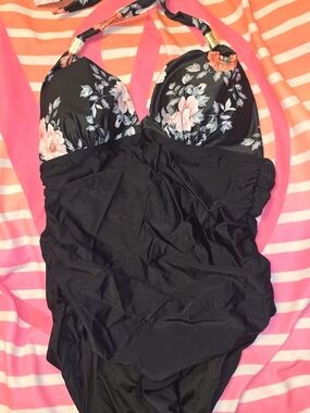 Amazon Black One-Piece Swimsuit with Floral Cups